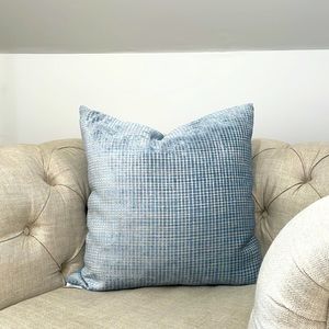 Decorative pillow